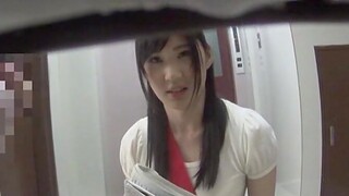 Quickie dick sucking in the hallway by naughty babe in arms Saitou Miyu